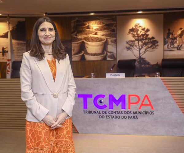 Ann Pontes é empossada conselheira do TCM-PA
