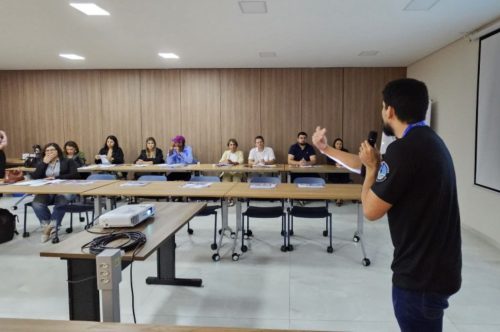 TCE-AC promove oficina para capacitar conselheiros estaduais sobre orçamento público