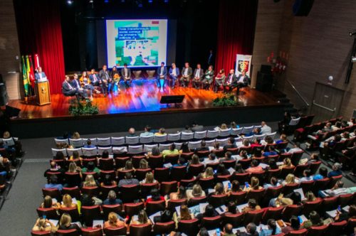 TCE-PB realiza Encontro da Primeira Infância com adesão de 70 prefeitos ao Pacto