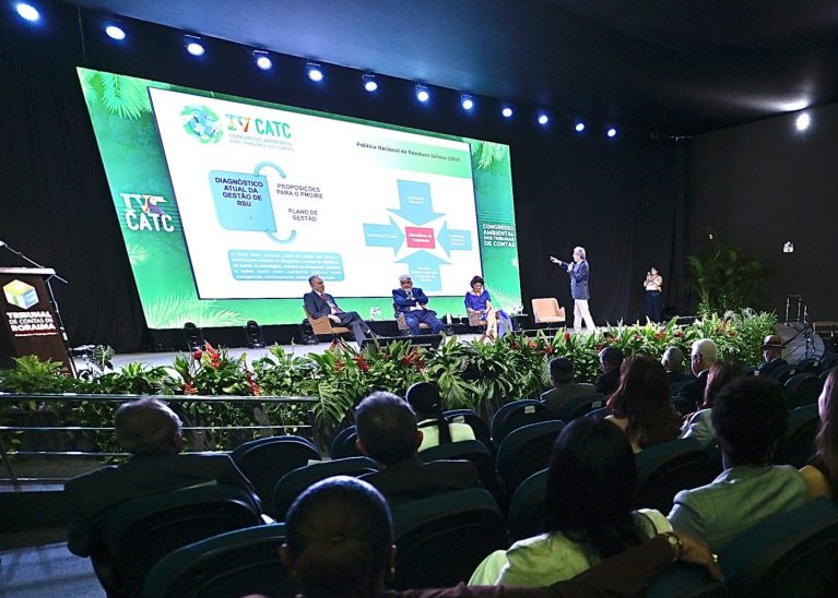 IV CATC: Painel destaca desafios na gestão de resíduos sólidos