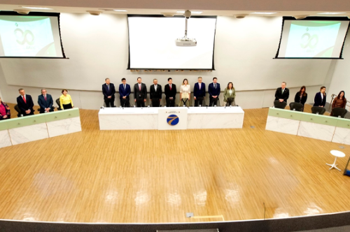 Homenagem e emoção marcam a Sessão Especial dos 90 anos do Tribunal de Contas do Ceará