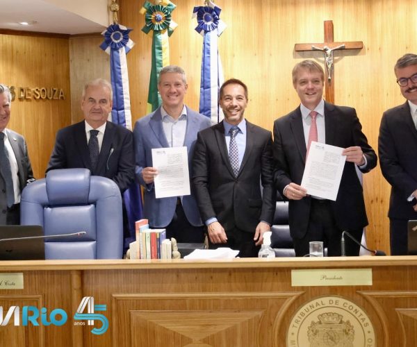 No Dia do Professor, TCMRio assina convênio expandindo para São Paulo programa de gestão escolar