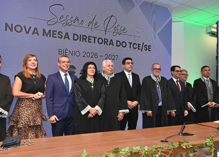 Diretor Rafael Fonsêca representa a Atricon na posse da conselheira Angélica Guimarães como presidente do TCE-SE