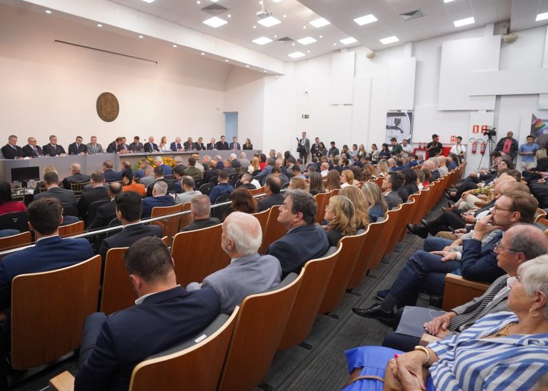 Atricon participa de solenidade de posse do conselheiro Iradir Pietroski como presidente do TCE-RS