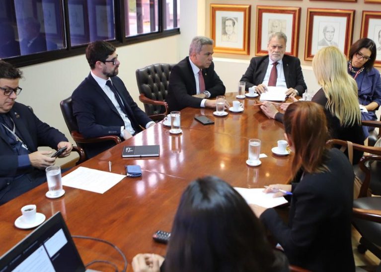 Atricon define estratégias institucionais para o ano legislativo de 2026