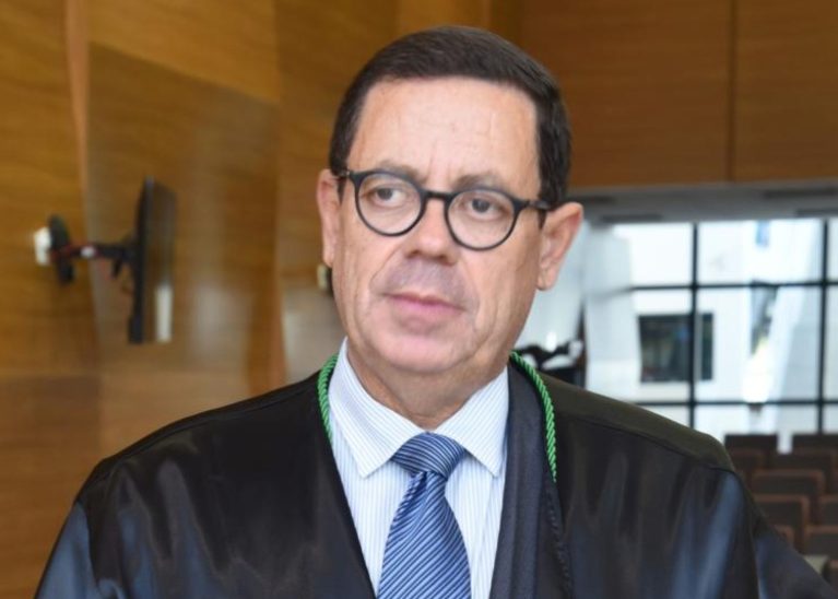 Conselheiro do TCE-GO entrega ao Vaticano pedido para criação de Fórum Mundial pelas Crianças