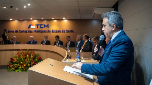 Atricon participa de sessão do TCM-BA em homenagem a Hugo Motta e César Borges