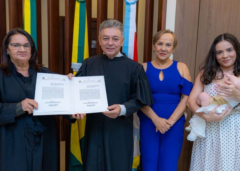 Mario Sérgio Neri toma posse como conselheiro do TCE-AC