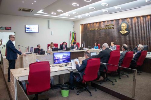 Auditoria do TCE-PB aponta excesso de contratações temporárias e falhas em terceirizações no Estado e municípios