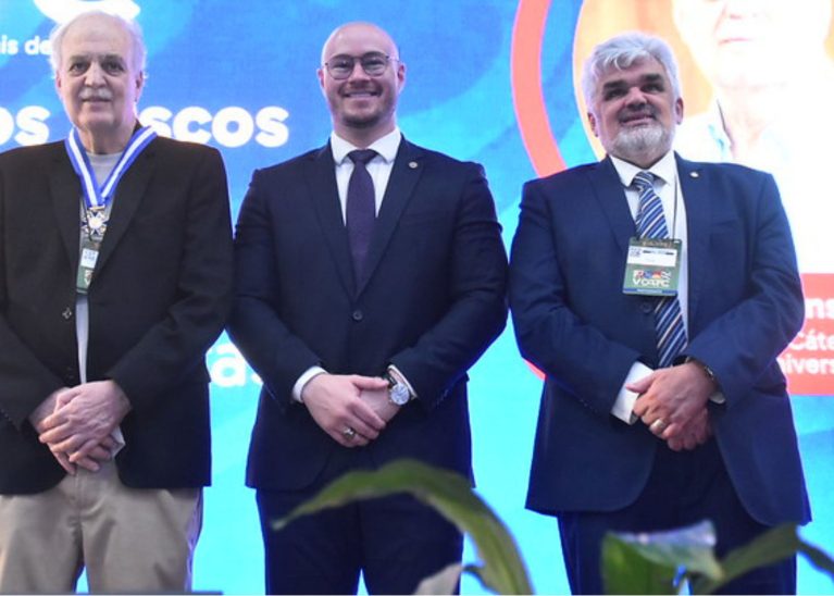 V CATC: Carlos Nobre abre programação técnica com alerta sobre a crise nos biomas brasileiros