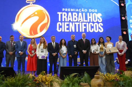 V CATC premia trabalhos científicos de acadêmicos, graduandos e pesquisadores