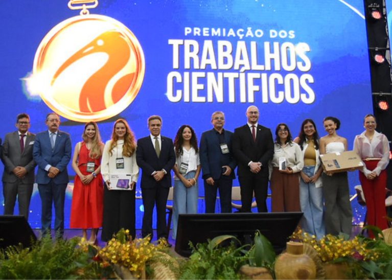 V CATC premia trabalhos científicos de acadêmicos, graduandos e pesquisadores
