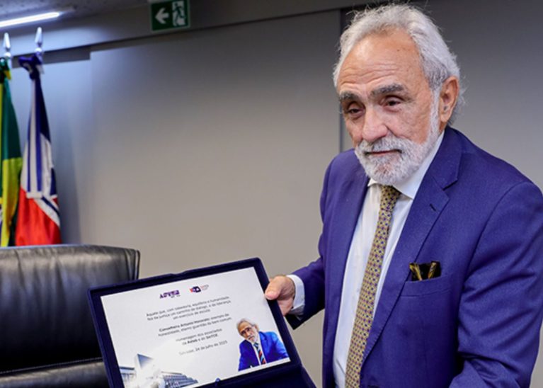 Há um ano, julho chegou