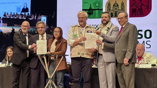 Assinado acordo com Ministério da Saúde visando análise dos Planos Municipais de Saúde