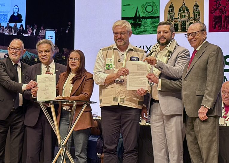 Assinado acordo com Ministério da Saúde visando análise dos Planos Municipais de Saúde