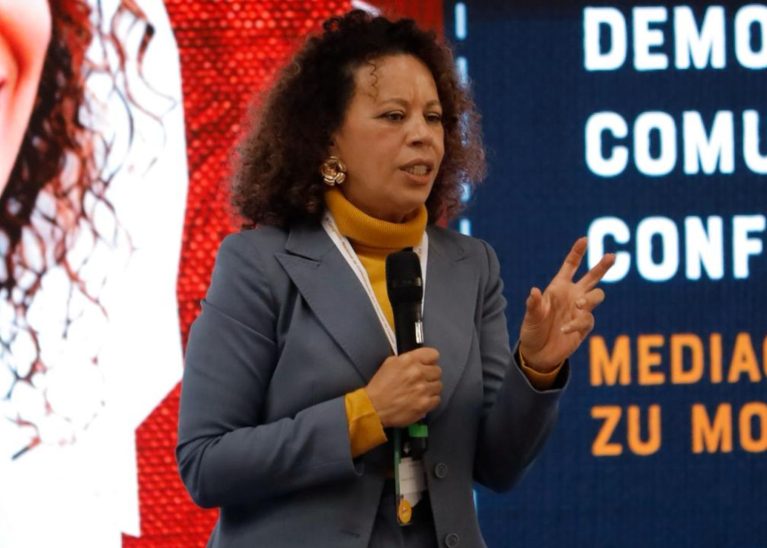 IV CNCTC: Ministra Edilene Lôbo defende comunicação baseada na verdade para fortalecer a democracia